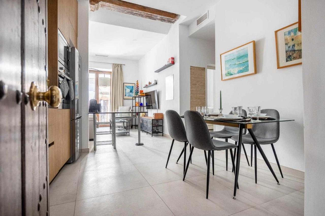 Comfy Away - Apartamento Exclusivo Mercado De Triana Con Balcon Seville Exterior photo