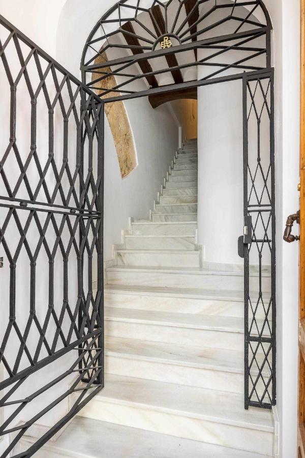 Comfy Away - Apartamento Exclusivo Mercado De Triana Con Balcon Seville Exterior photo